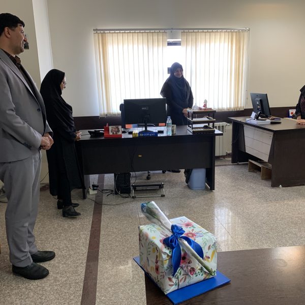 تقدیر از خانم دهقانی